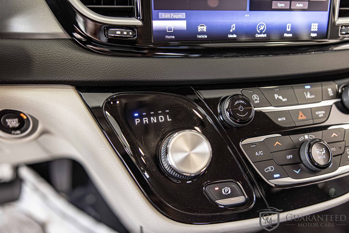 2022 Chrysler Pacifica Touring L - Photo 32