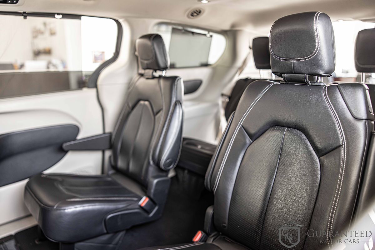 2022 Chrysler Pacifica Touring L - Photo 34