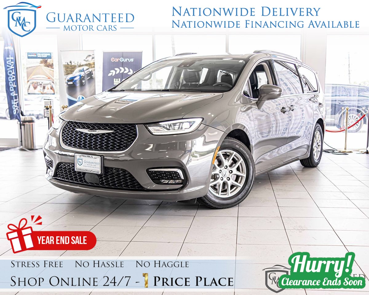 2022 Chrysler Pacifica Touring L's photo