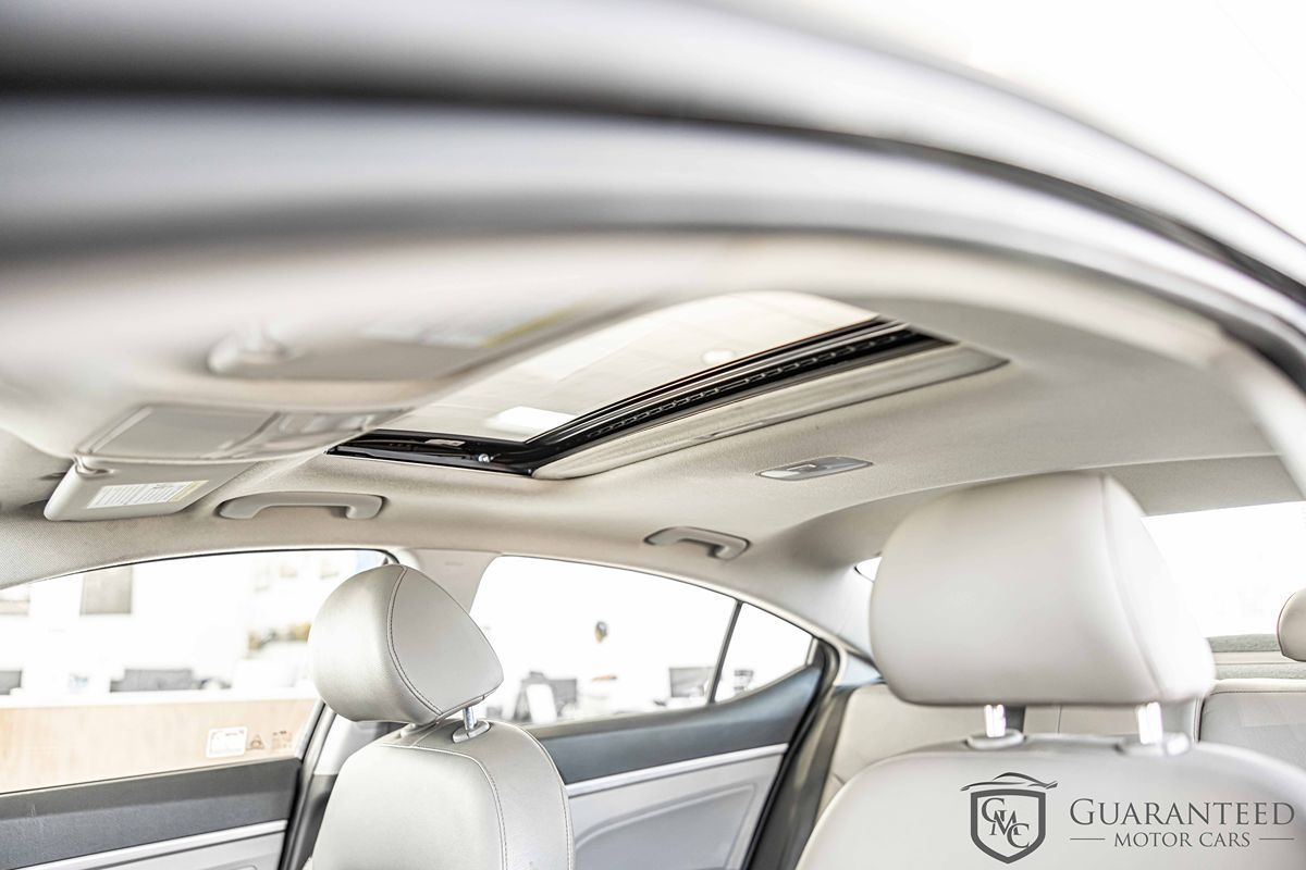 2019 HYUNDAI ELANTRA - Image 20