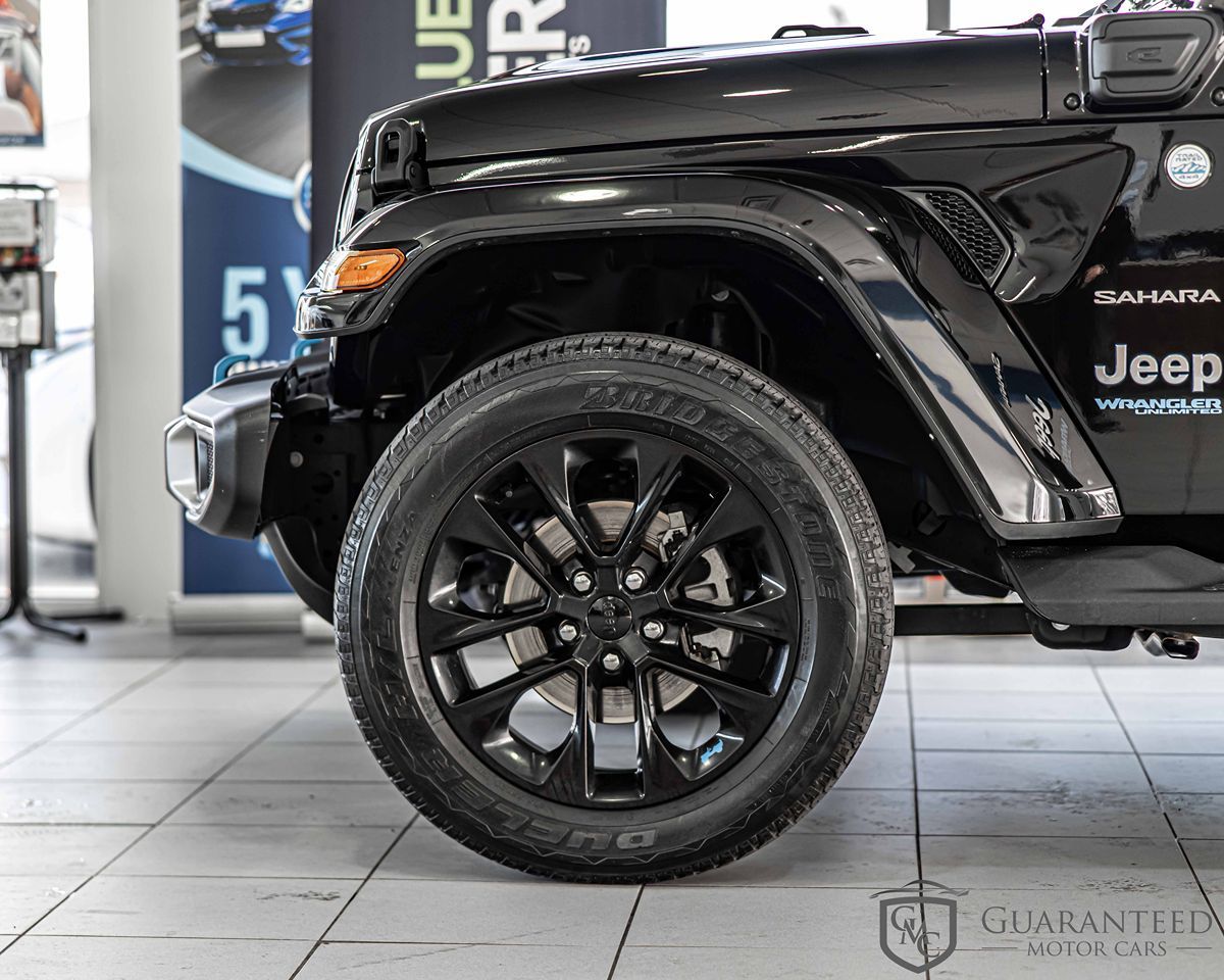 2022 Jeep Wrangler Unlimited Sahara 4xe photo 7