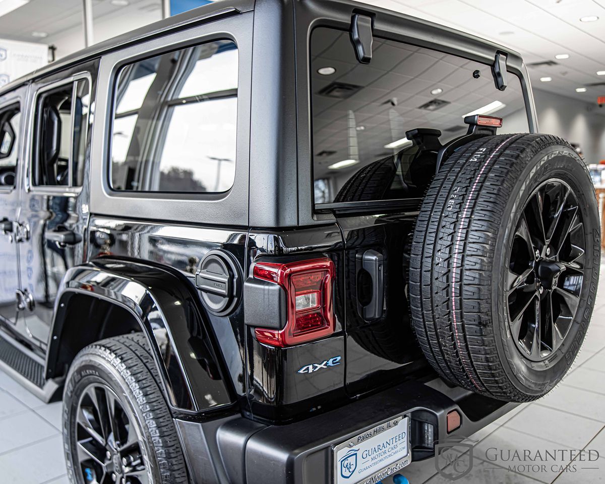 2022 Jeep Wrangler Unlimited Sahara 4xe photo 13