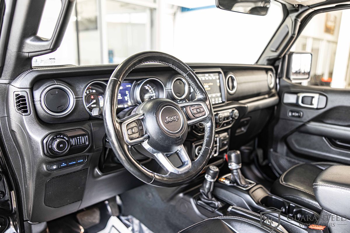 2022 Jeep Wrangler Unlimited Sahara 4xe photo 18