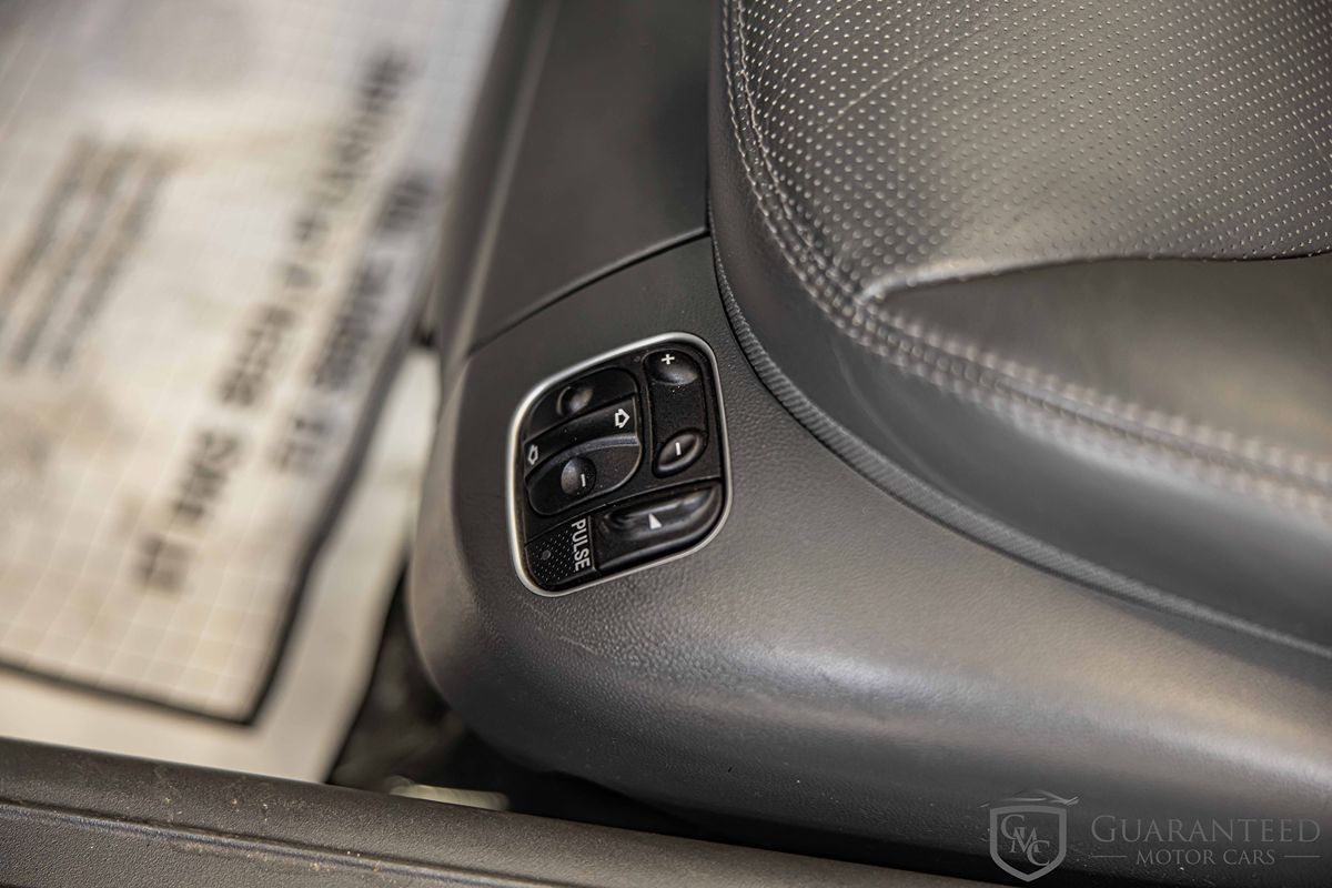 2005 Mercedes Benz SL 500 photo 21