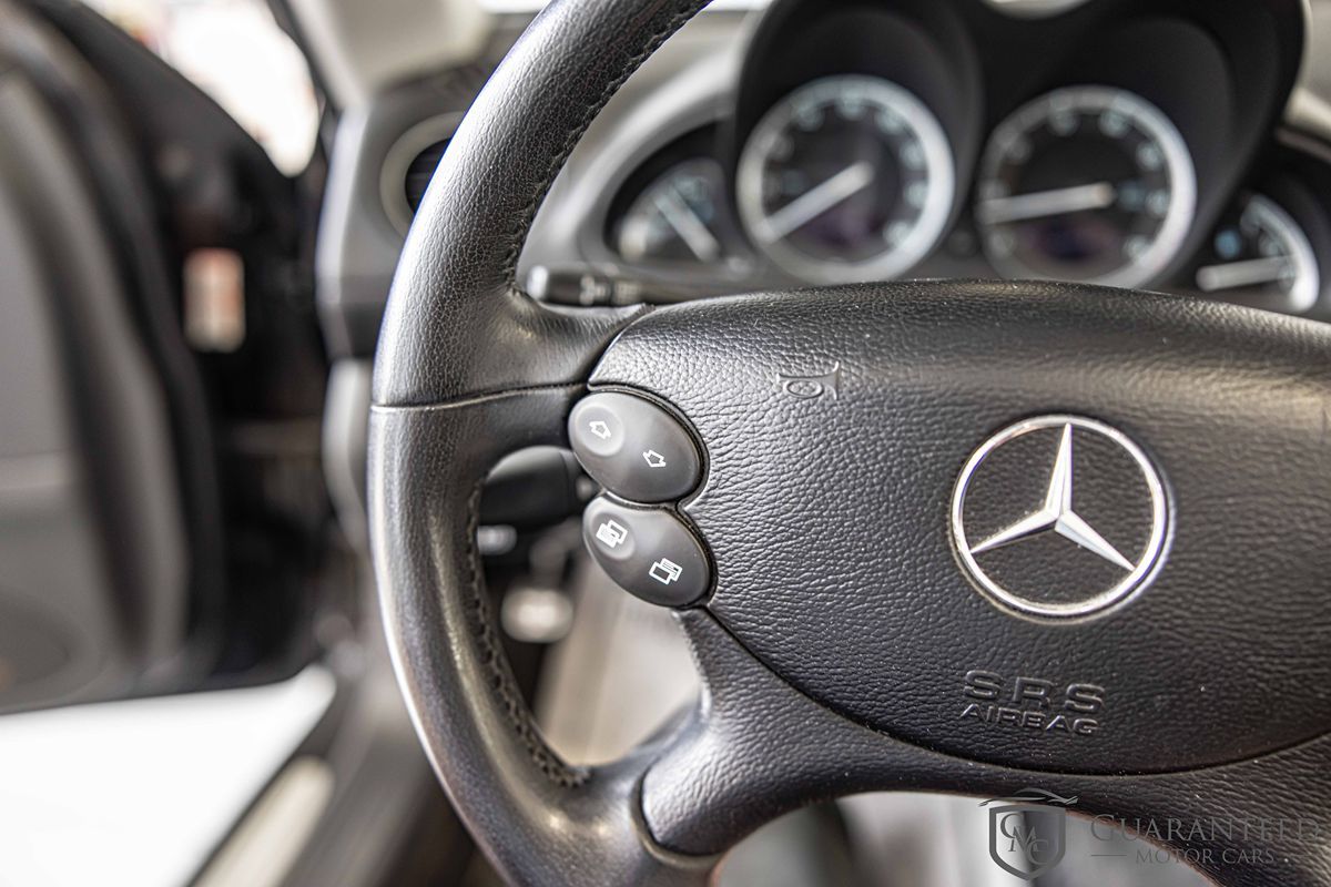 2005 Mercedes Benz SL 500 photo 23