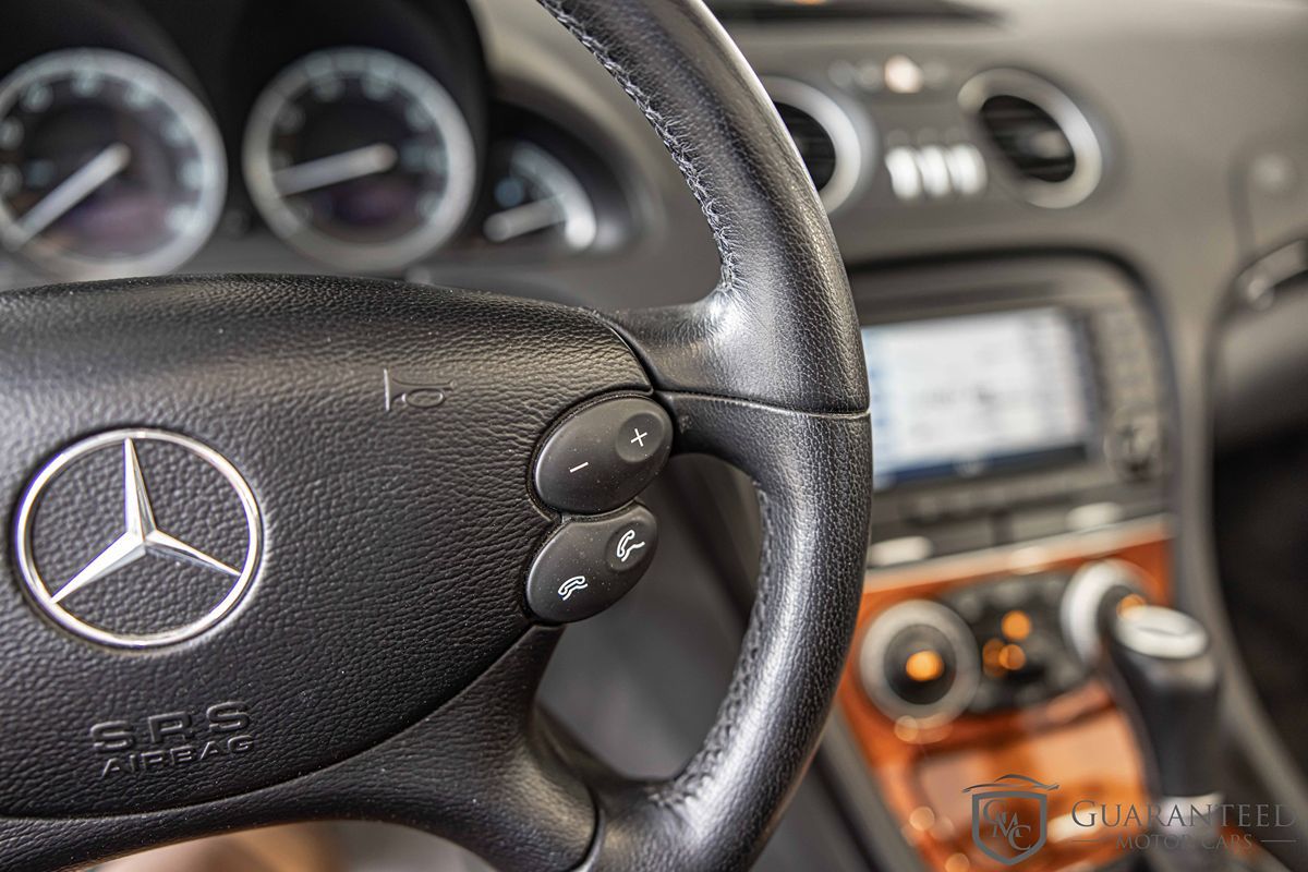 2005 Mercedes Benz SL 500 photo 24