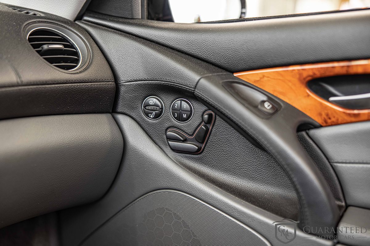 2005 Mercedes Benz SL 500 photo 29