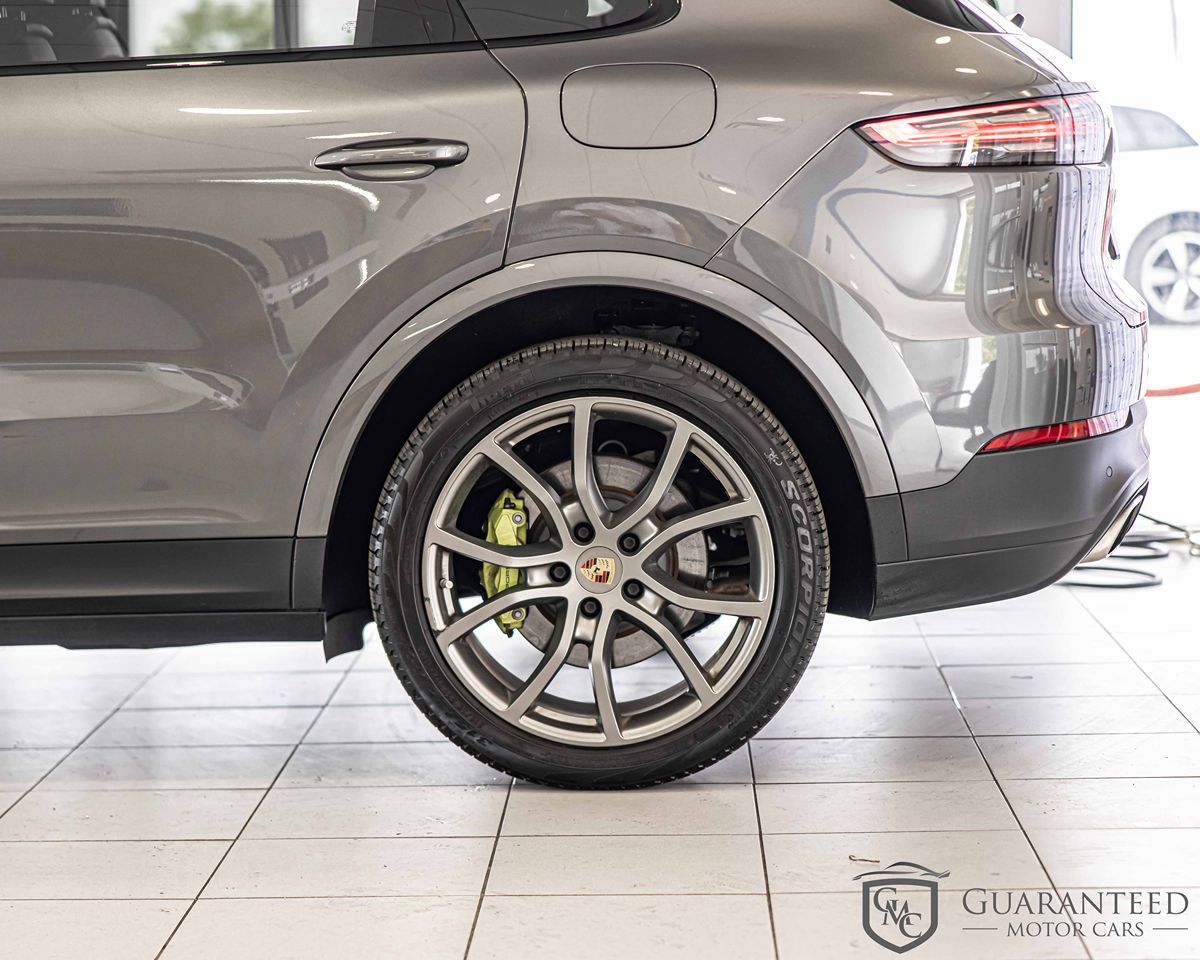 2020 Porsche Cayenne E-Hybrid - Photo 9