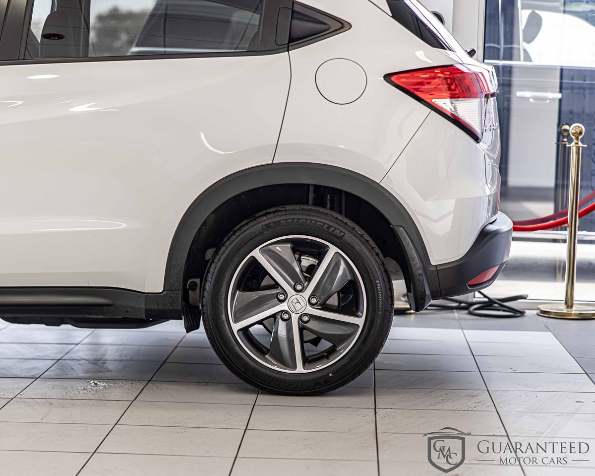 2022 Honda HR-V EX-L photo 8