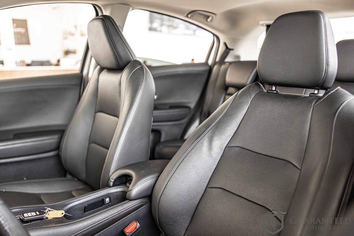 2022 Honda HR-V EX-L photo 18