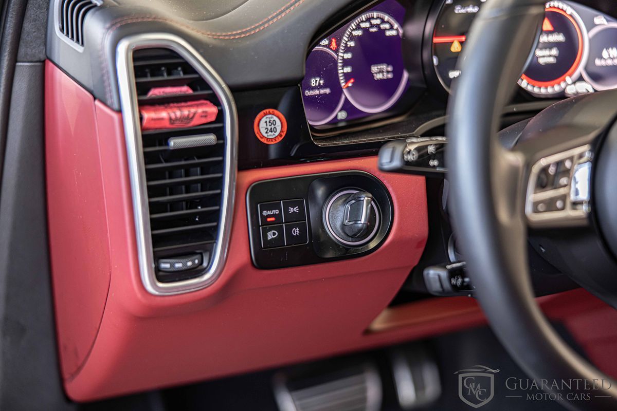 2023 Porsche Cayenne Coup Turbo - Photo 22