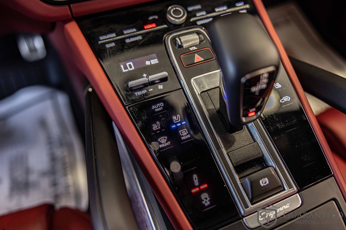 2023 Porsche Cayenne Coup Turbo - Photo 31