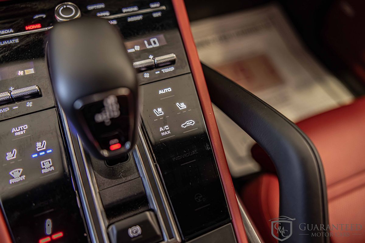 2023 Porsche Cayenne Coup Turbo - Photo 32