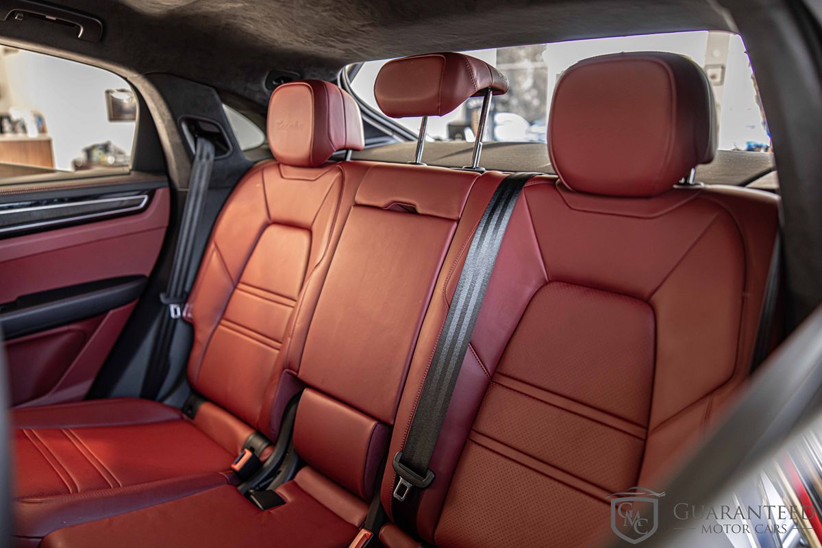 2023 Porsche Cayenne Coup Turbo - Photo 35