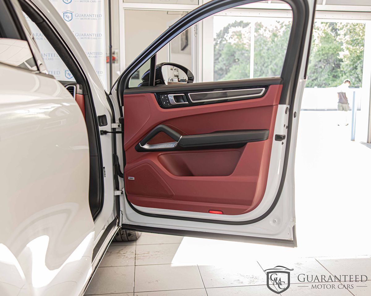 2023 PORSCHE CAYENNE - Image 44