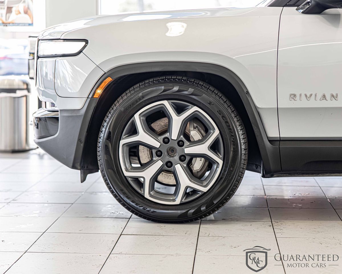 2024 Rivian R1S Adventure - Photo 10