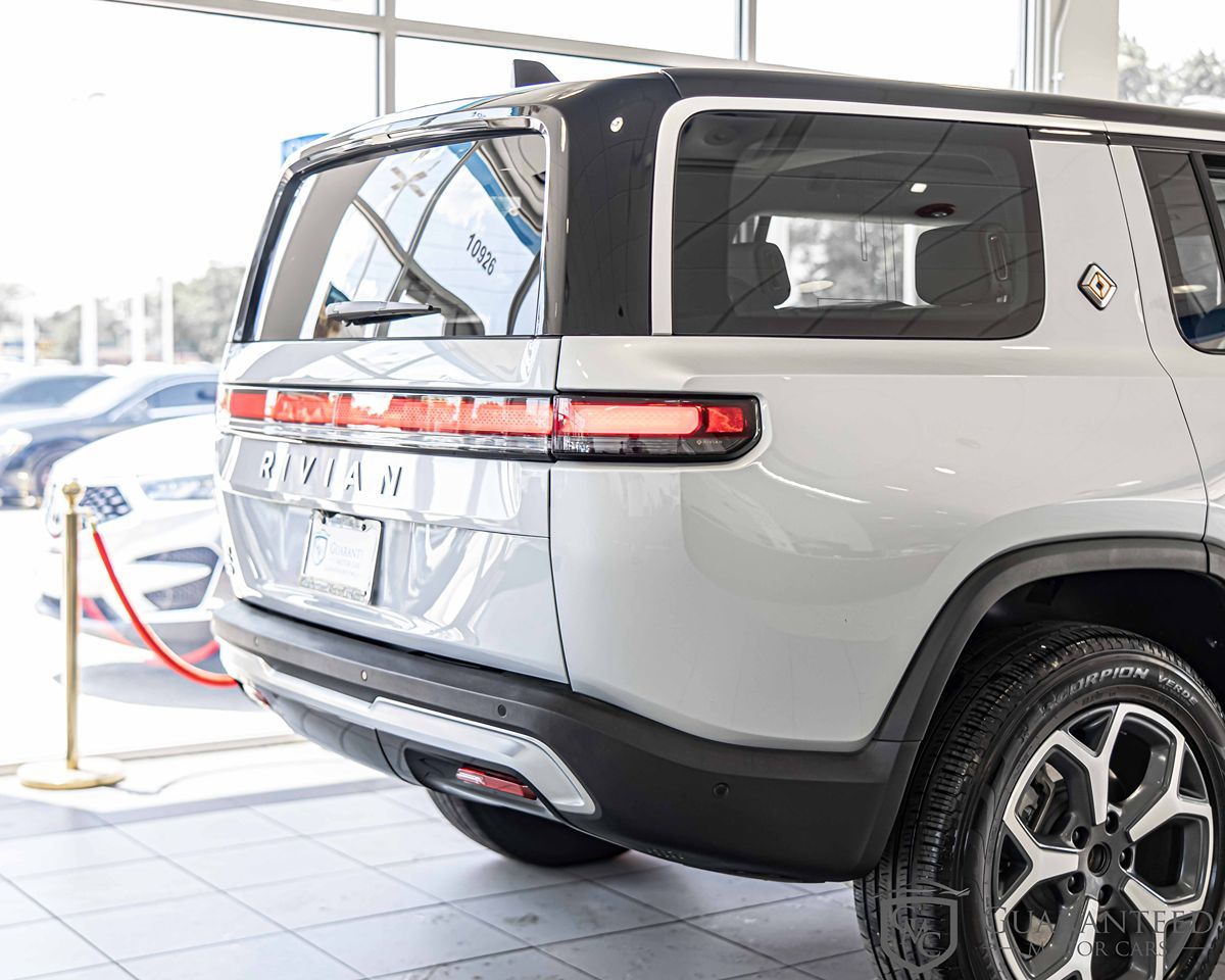 2024 Rivian R1S Adventure - Photo 14