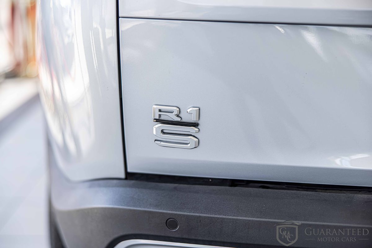 2024 RIVIAN R1S - Image 17