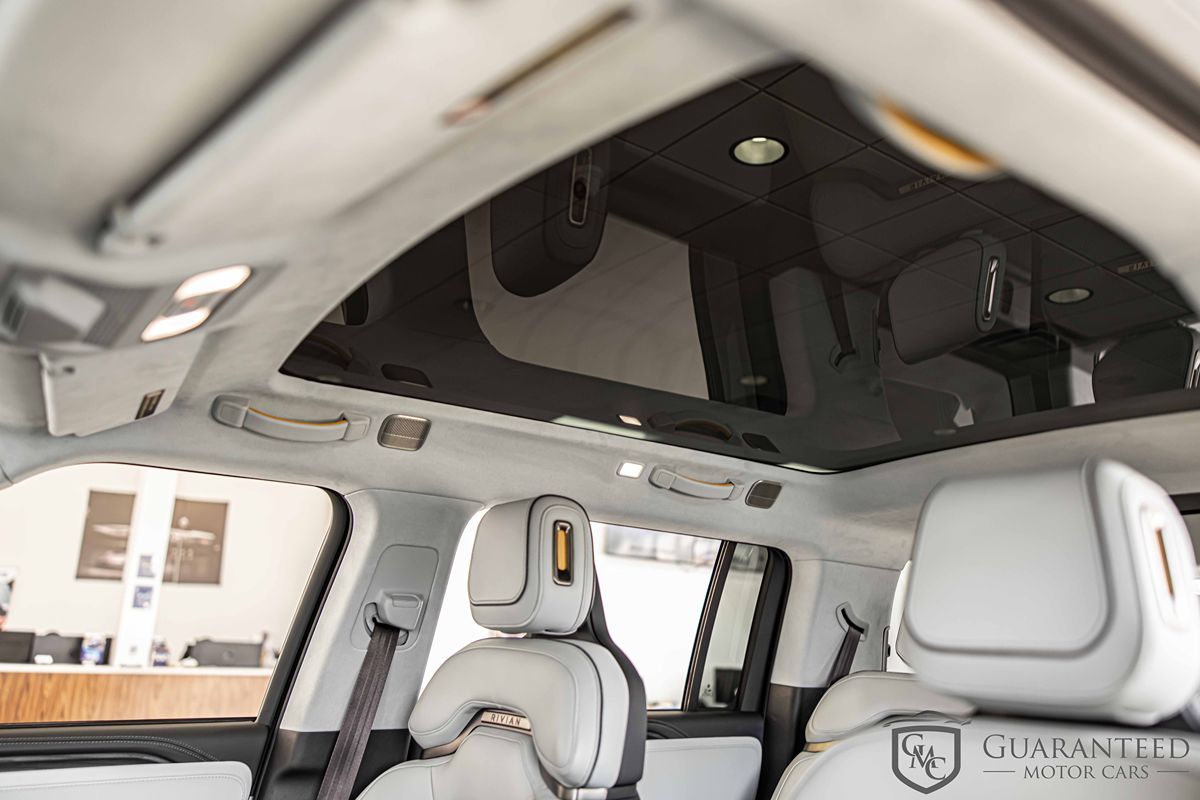 2024 Rivian R1S Adventure - Photo 20