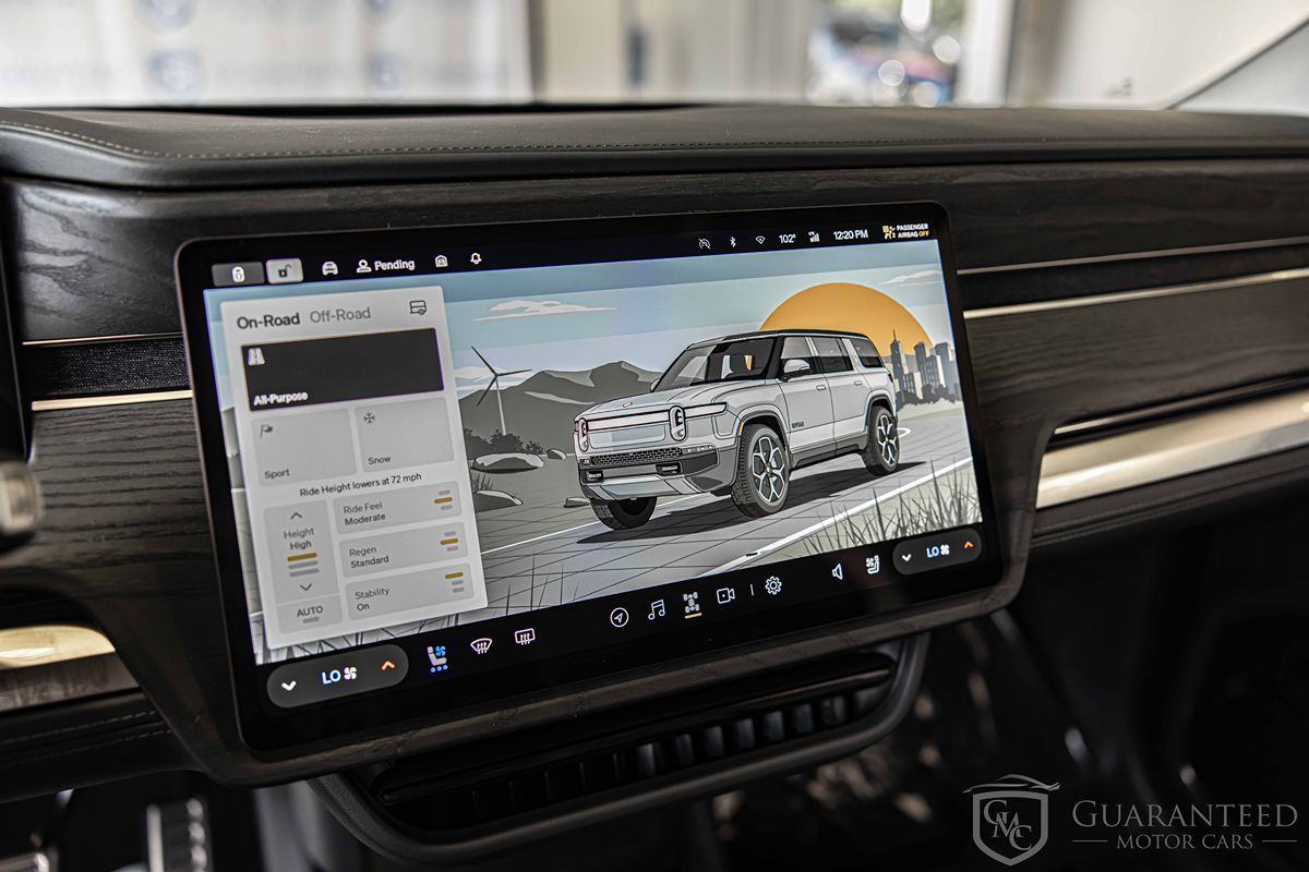 2024 Rivian R1S Adventure - Photo 28
