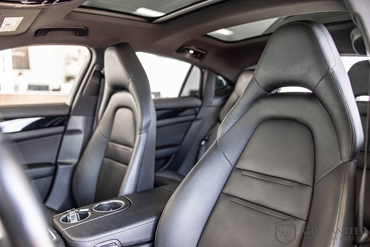 2019 Porsche Panamera 4 E-Hybrid photo 18