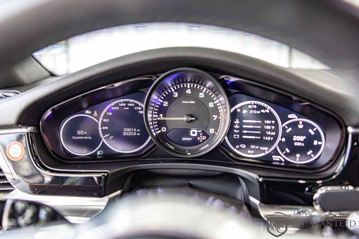 2019 Porsche Panamera 4 E-Hybrid photo 24