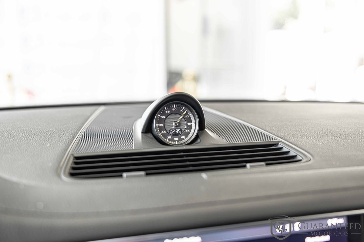 2019 Porsche Panamera 4 E-Hybrid photo 27