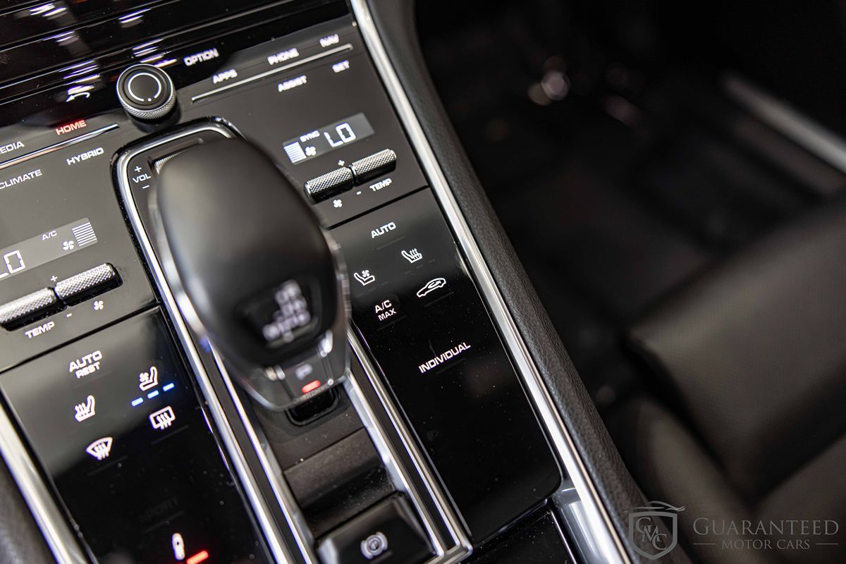 2019 Porsche Panamera 4 E-Hybrid photo 31