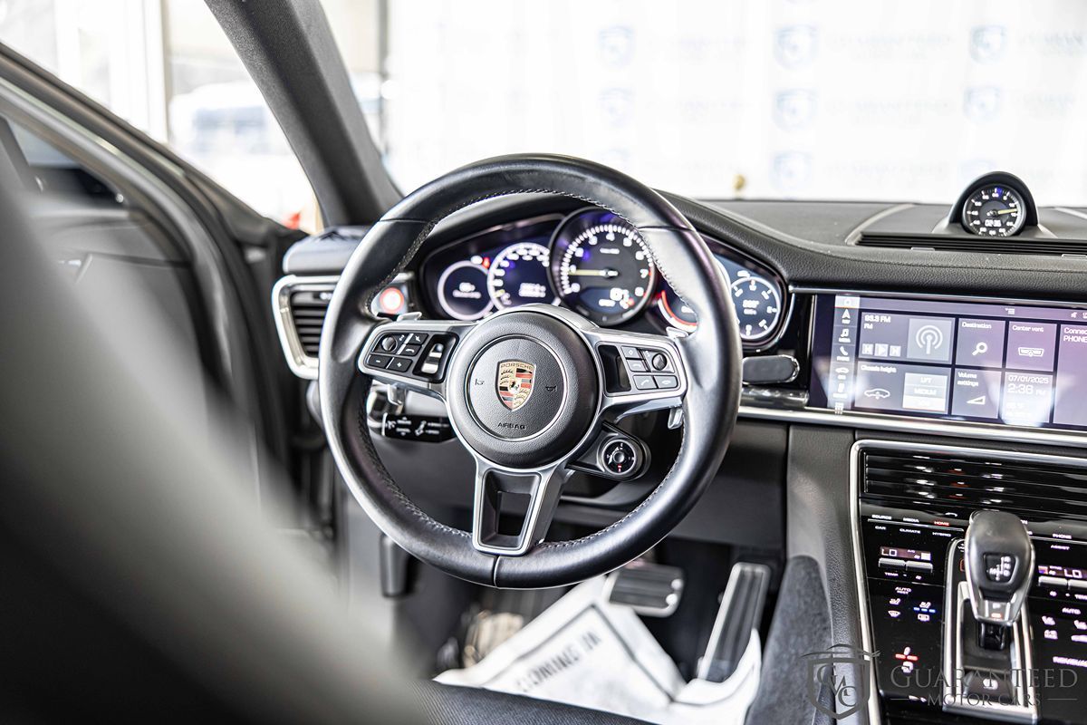 2019 Porsche Panamera 4 E-Hybrid photo 39