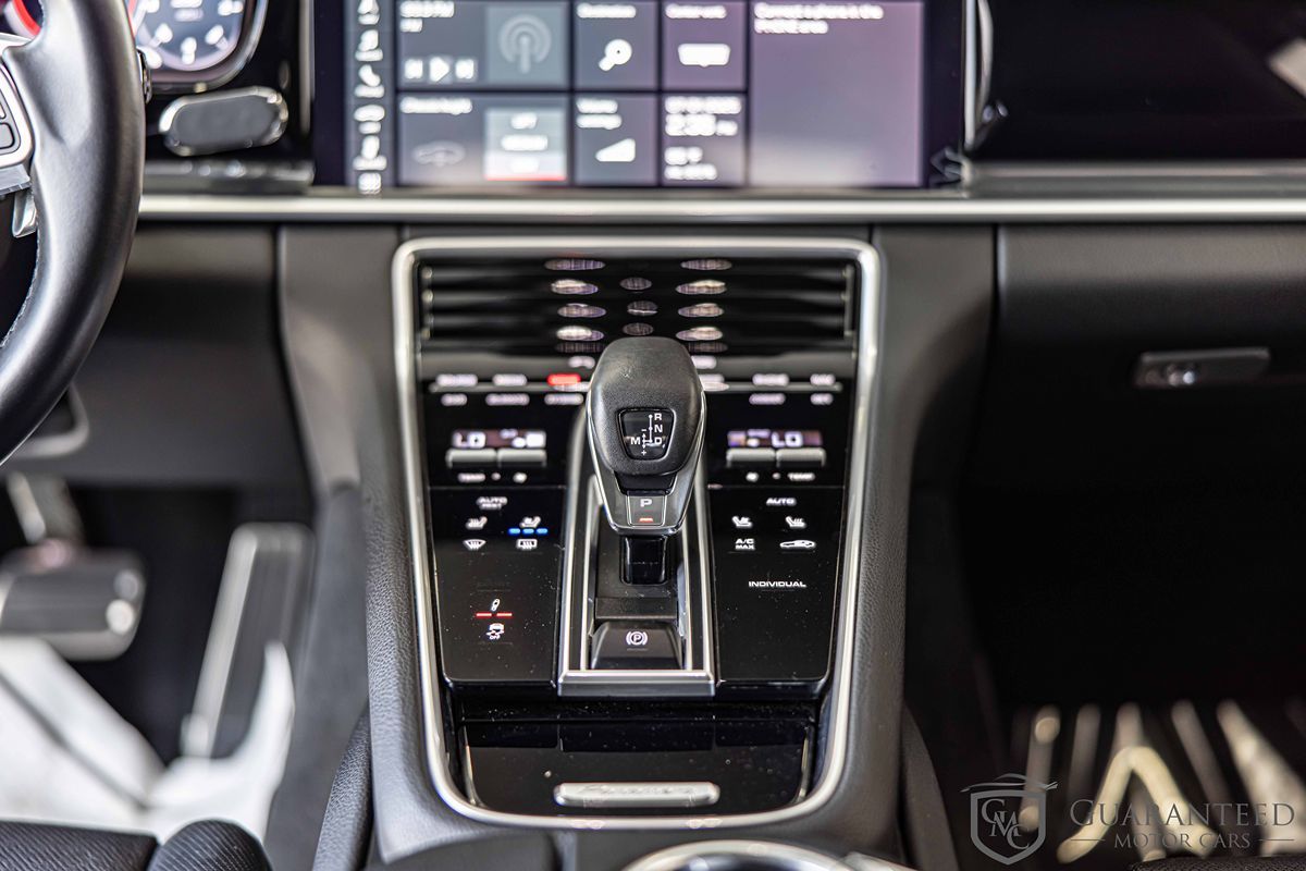2019 Porsche Panamera 4 E-Hybrid photo 40