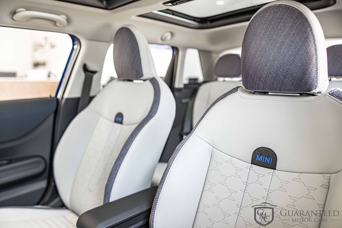 2025 MINI HARDTOP - Image 18