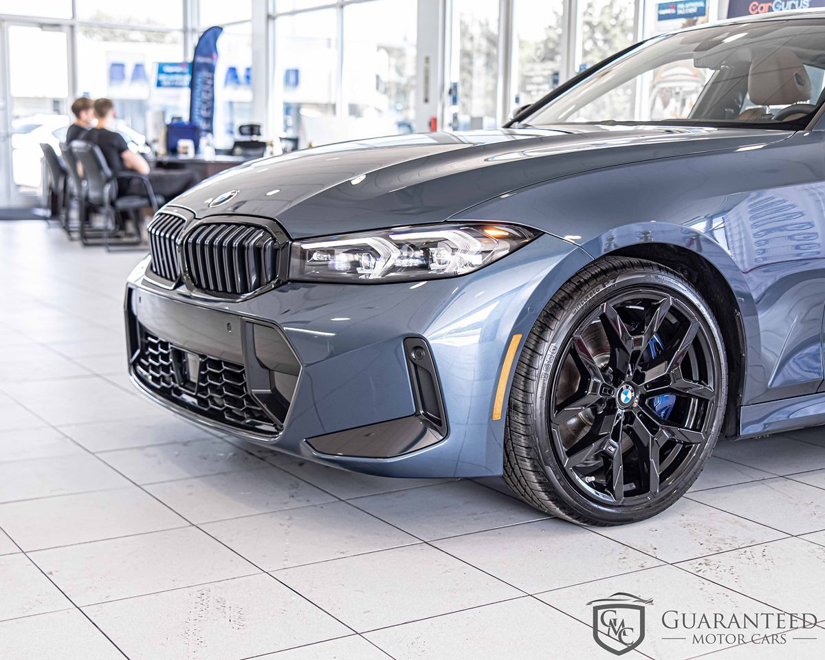 2025 BMW 3 Series 330i - Photo 5