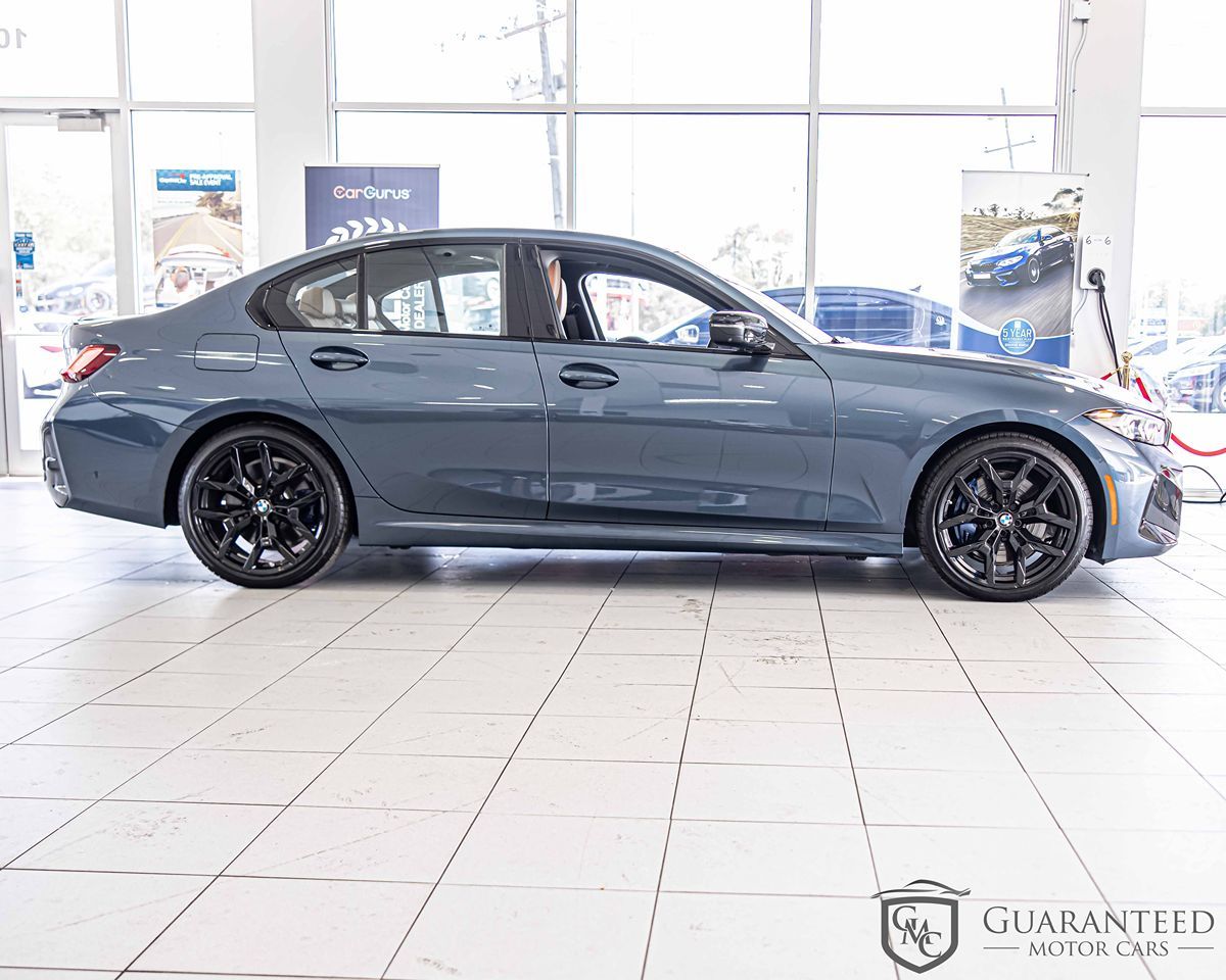 2025 BMW 3 Series 330i - Photo 11