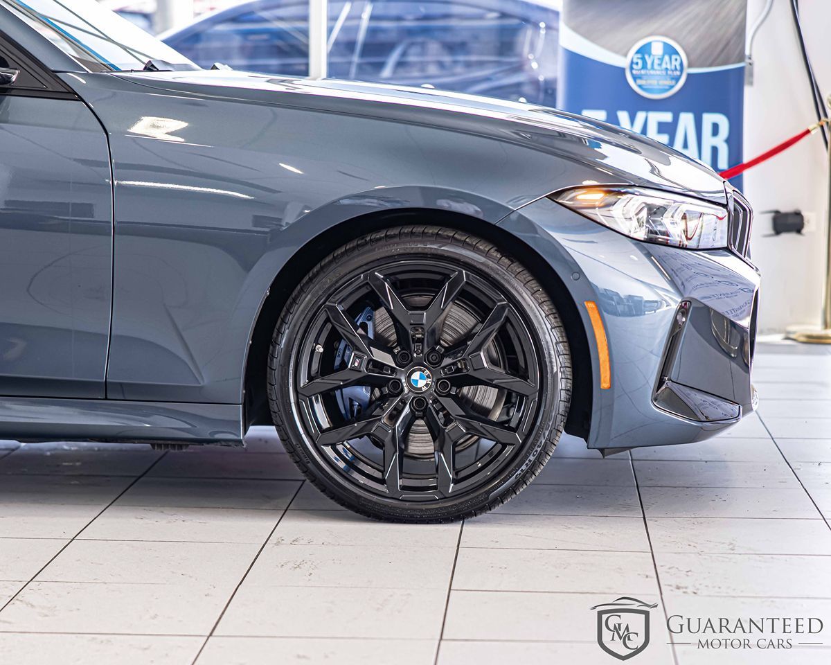 2025 BMW 3 Series 330i - Photo 12