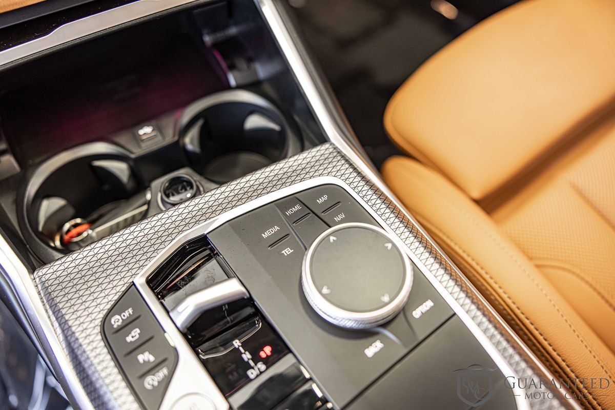 2025 BMW 3 Series 330i - Photo 28