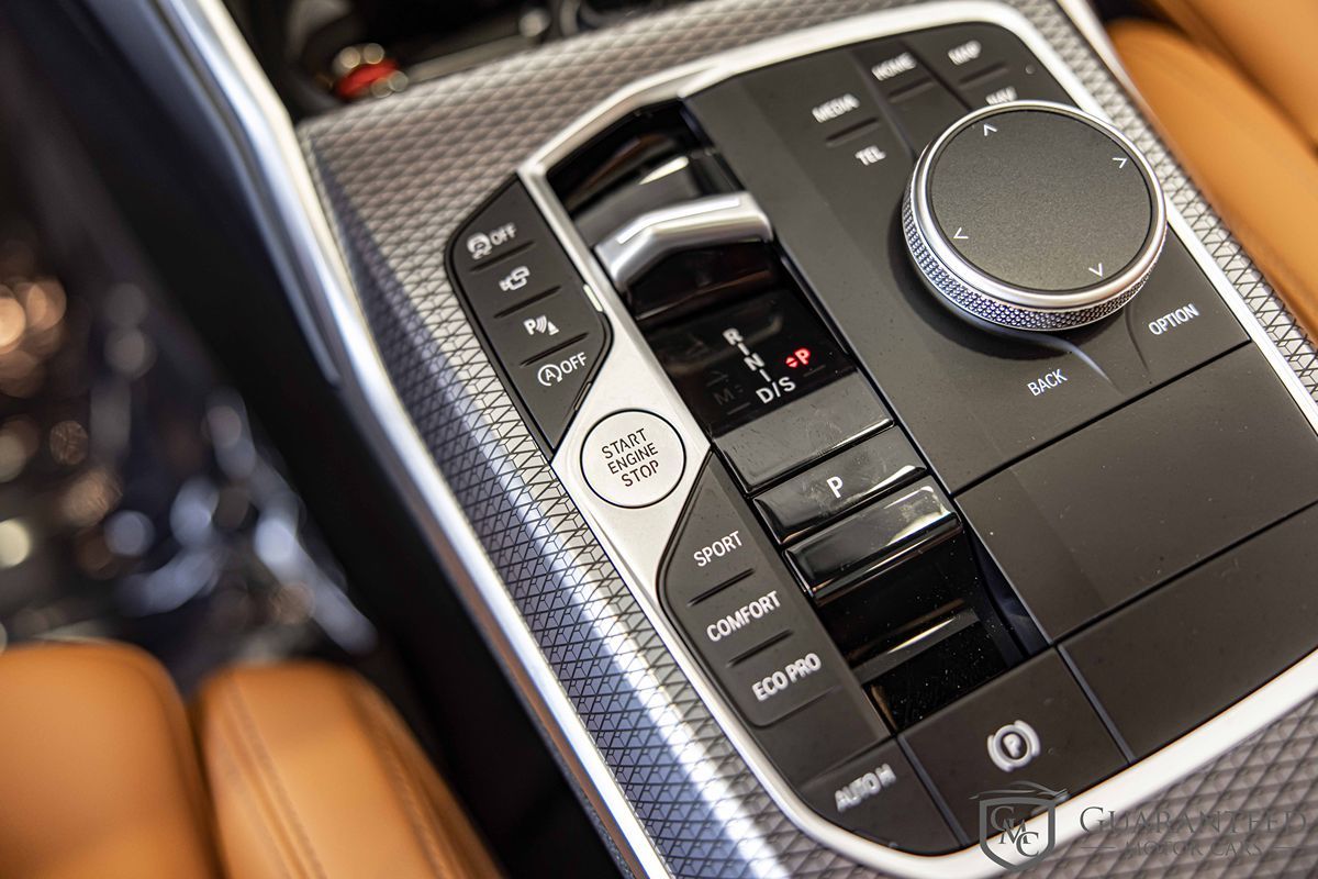 2025 BMW 3 Series 330i - Photo 29