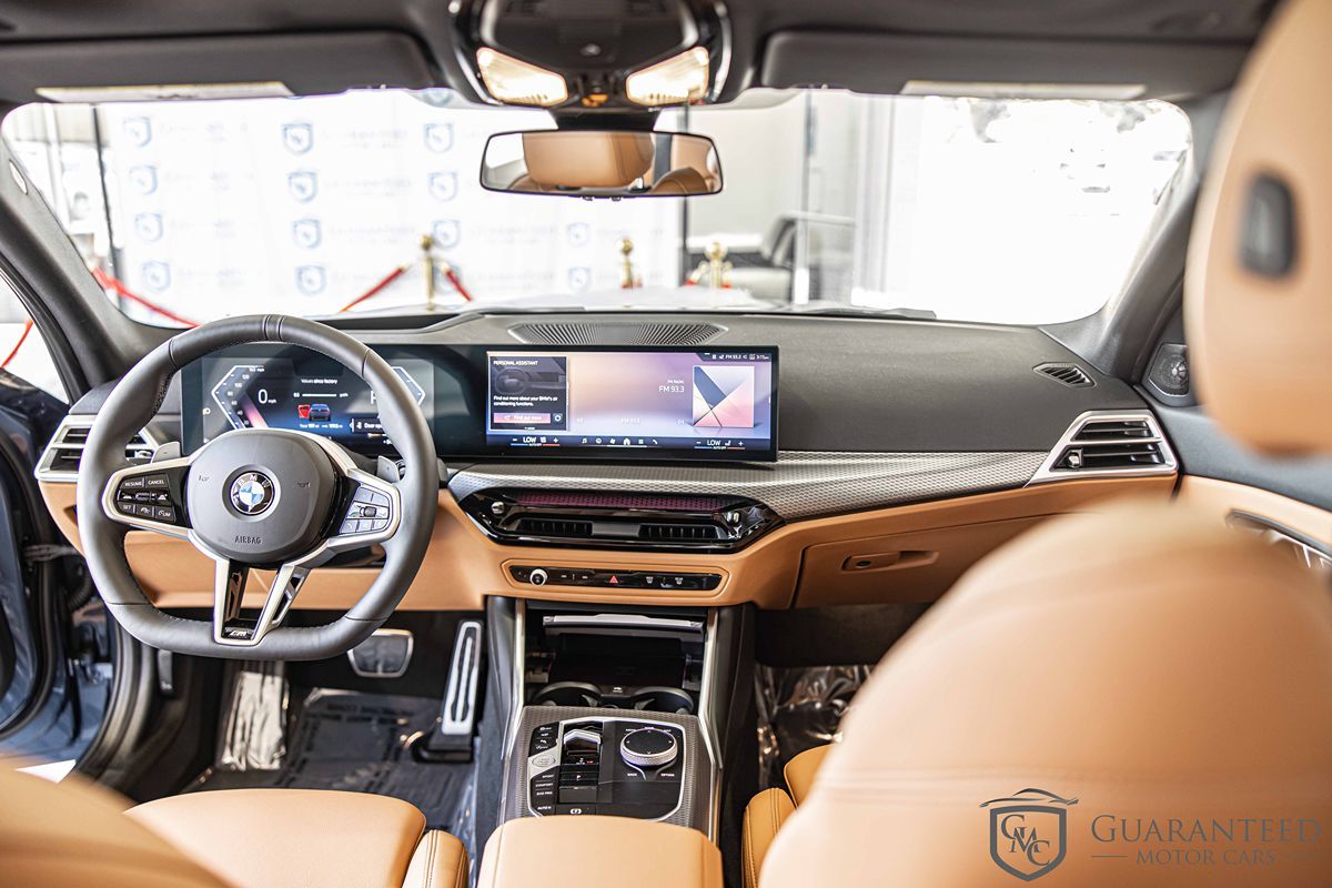 2025 BMW 3 Series 330i - Photo 37