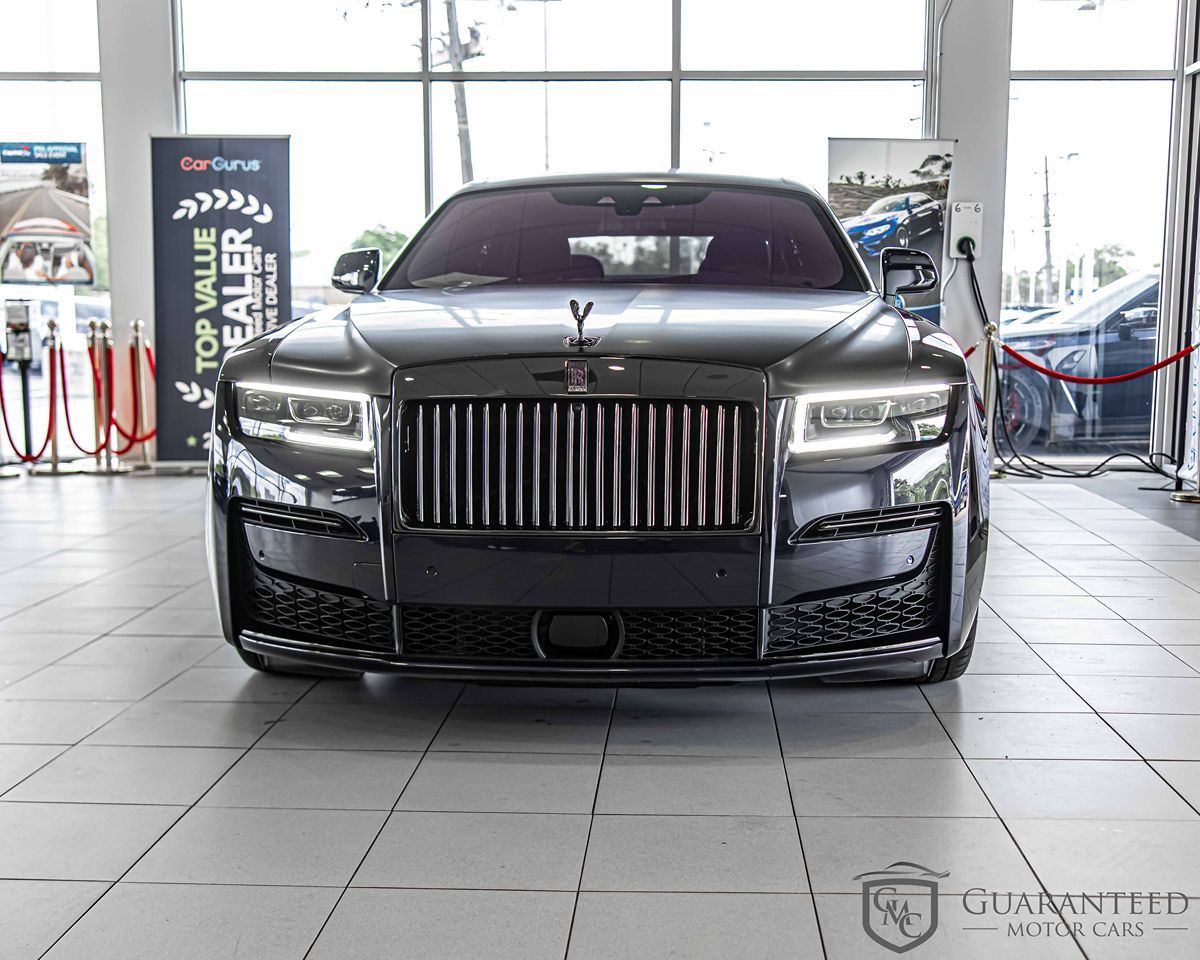 2024 Rolls Royce Ghost Black Badge photo 3
