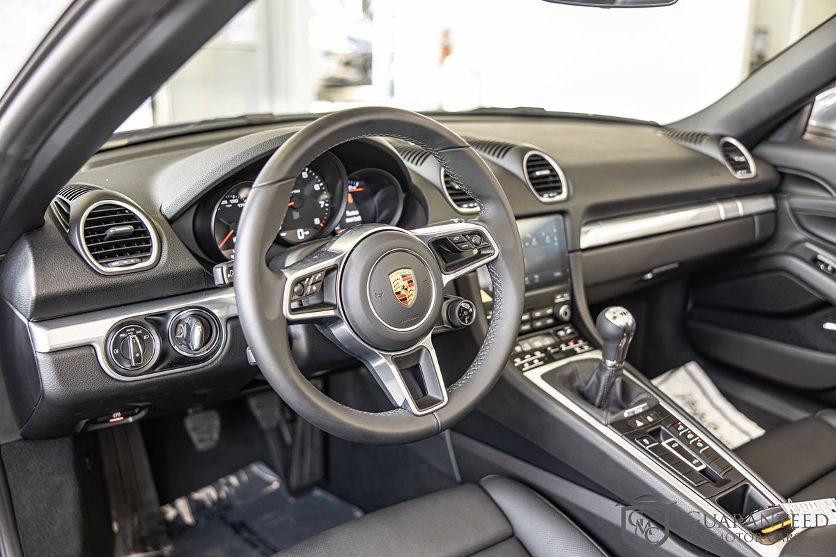 2025 PORSCHE 718 BOXSTER - Image 19