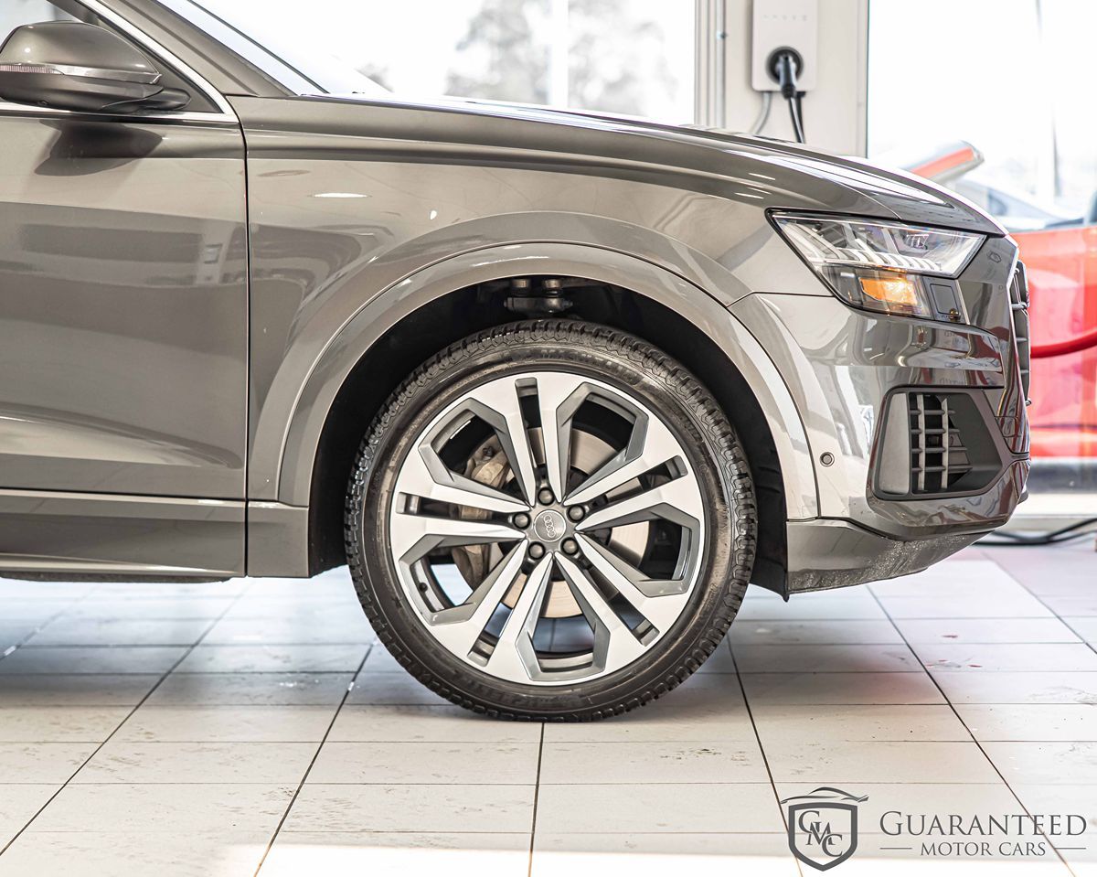 2019 AUDI Q8 - Image 11