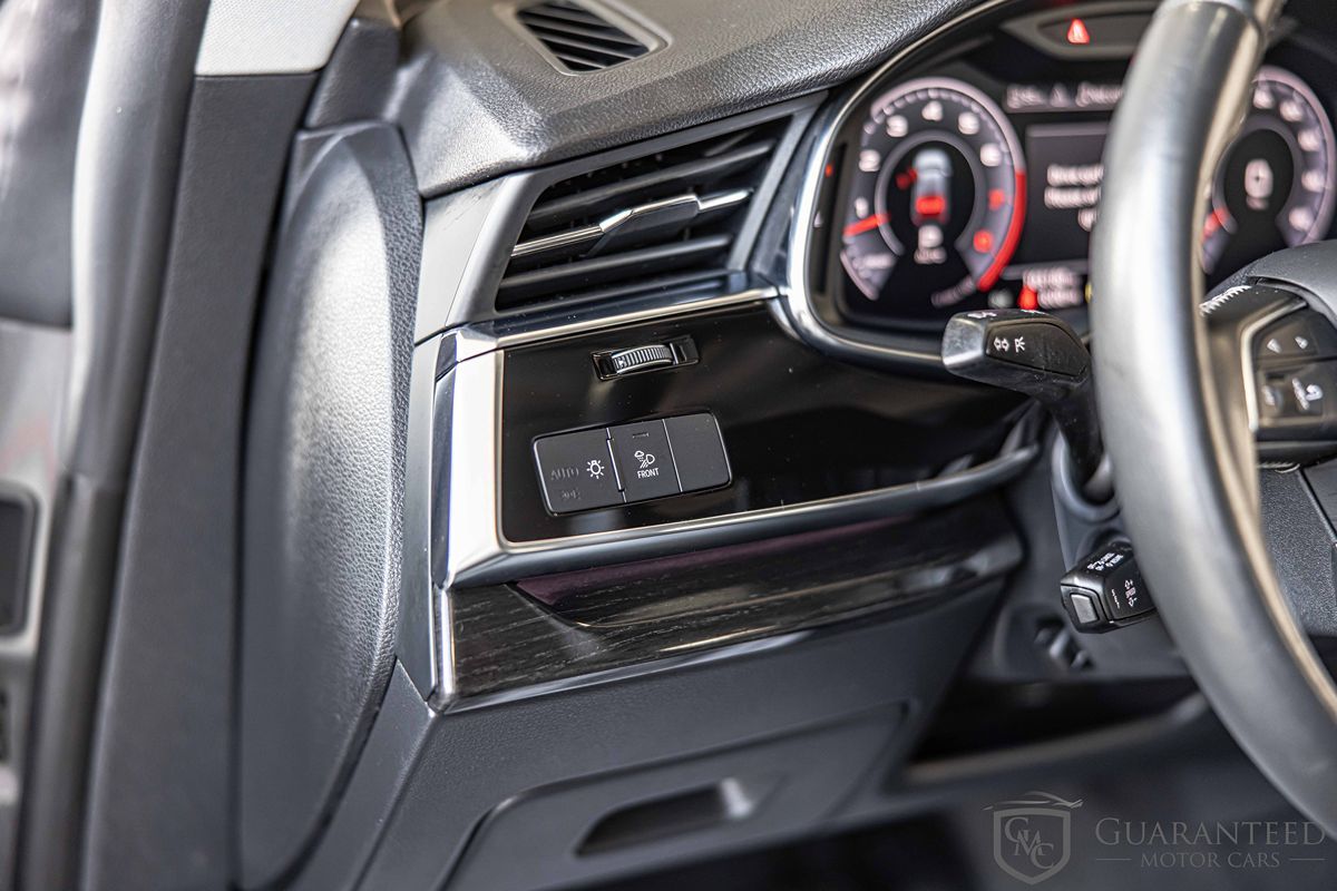 2019 AUDI Q8 - Image 23