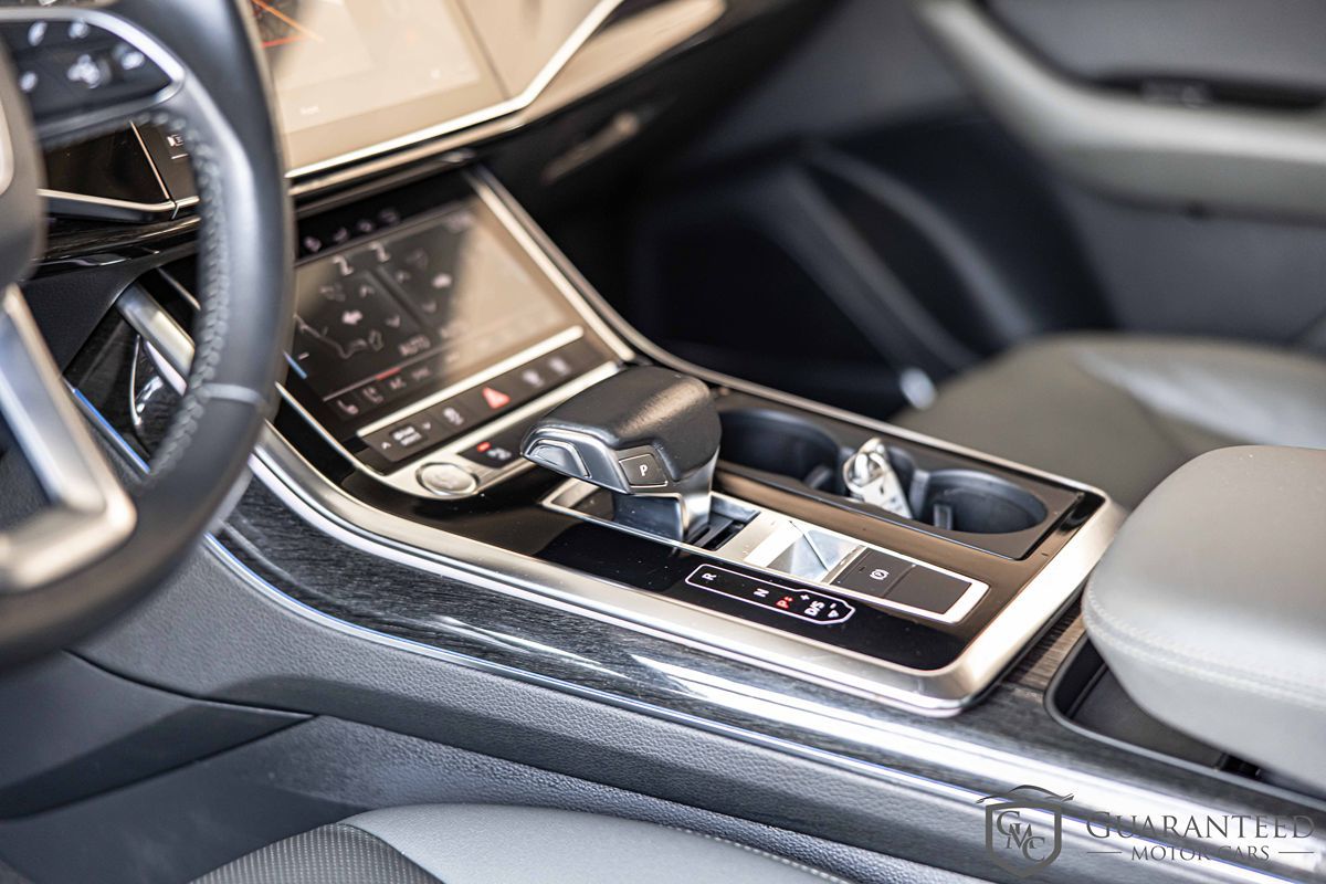 2019 AUDI Q8 - Image 24