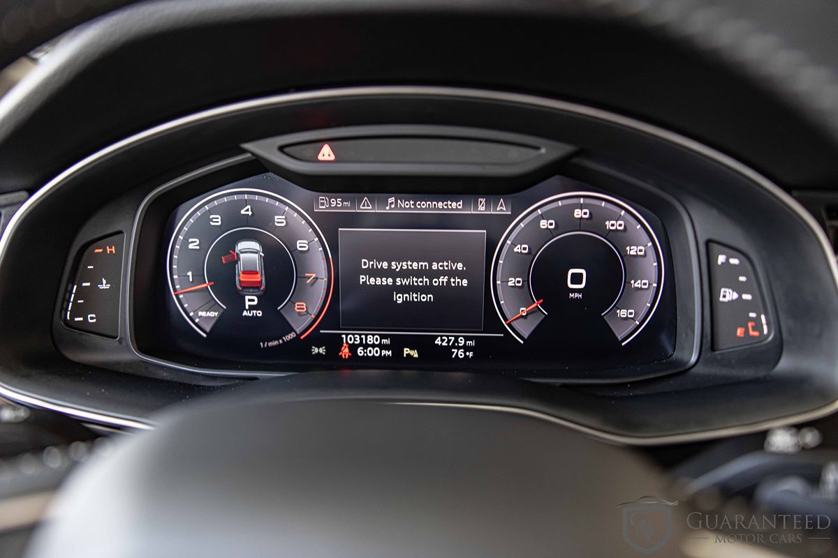 2019 AUDI Q8 - Image 26