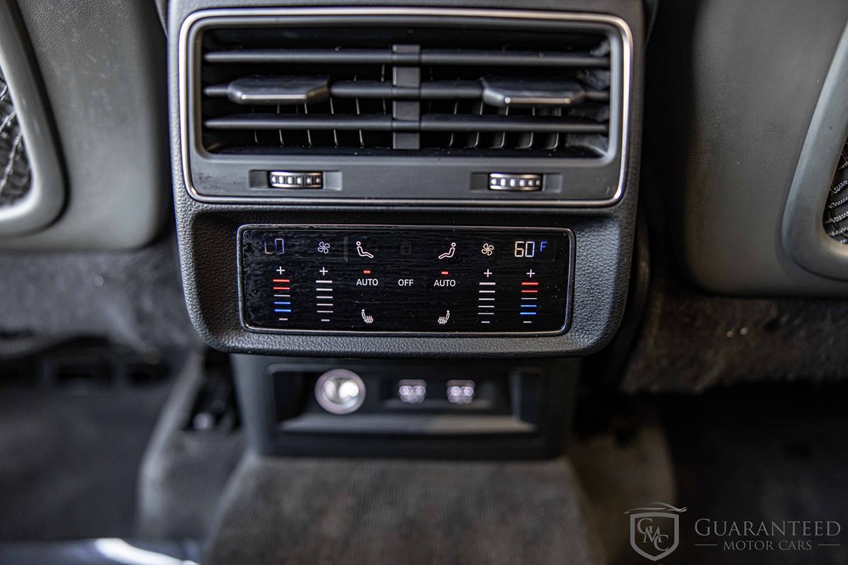 2019 AUDI Q8 - Image 38