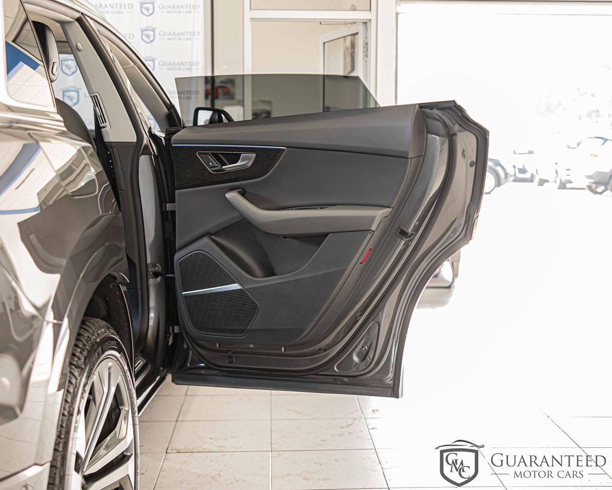 2019 AUDI Q8 - Image 43