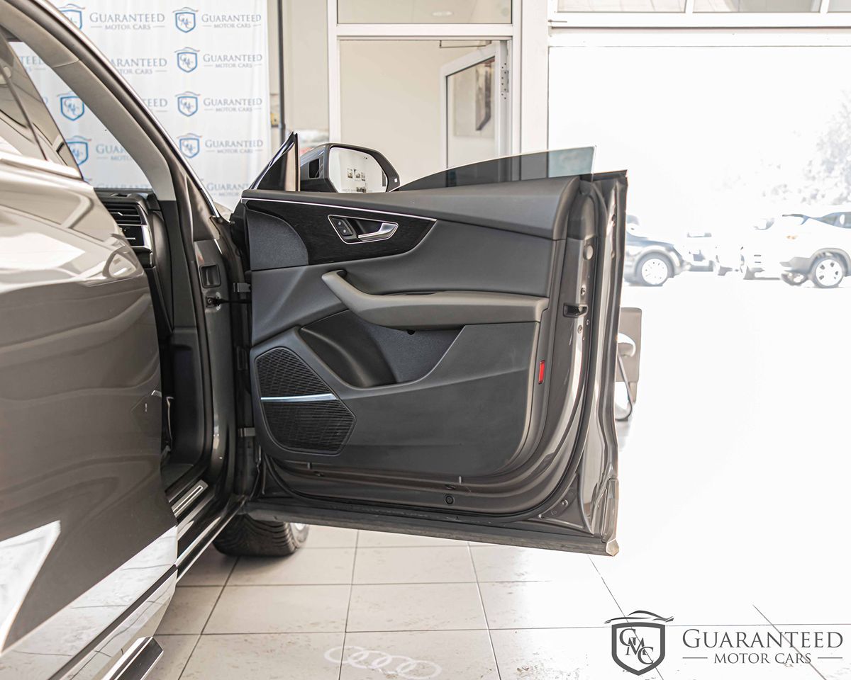 2019 AUDI Q8 - Image 44