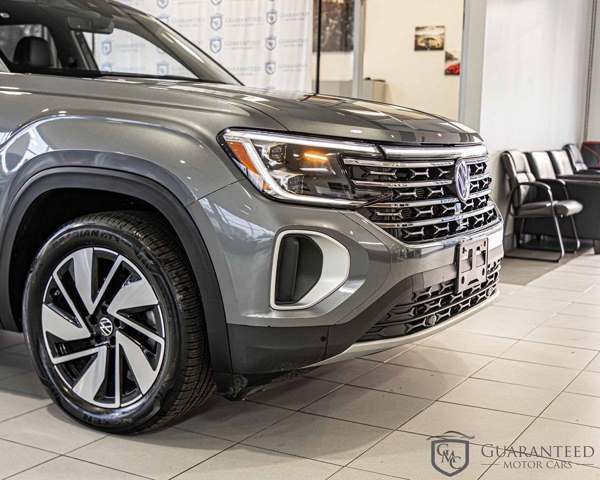 2024 Volkswagen Atlas SEL photo 4