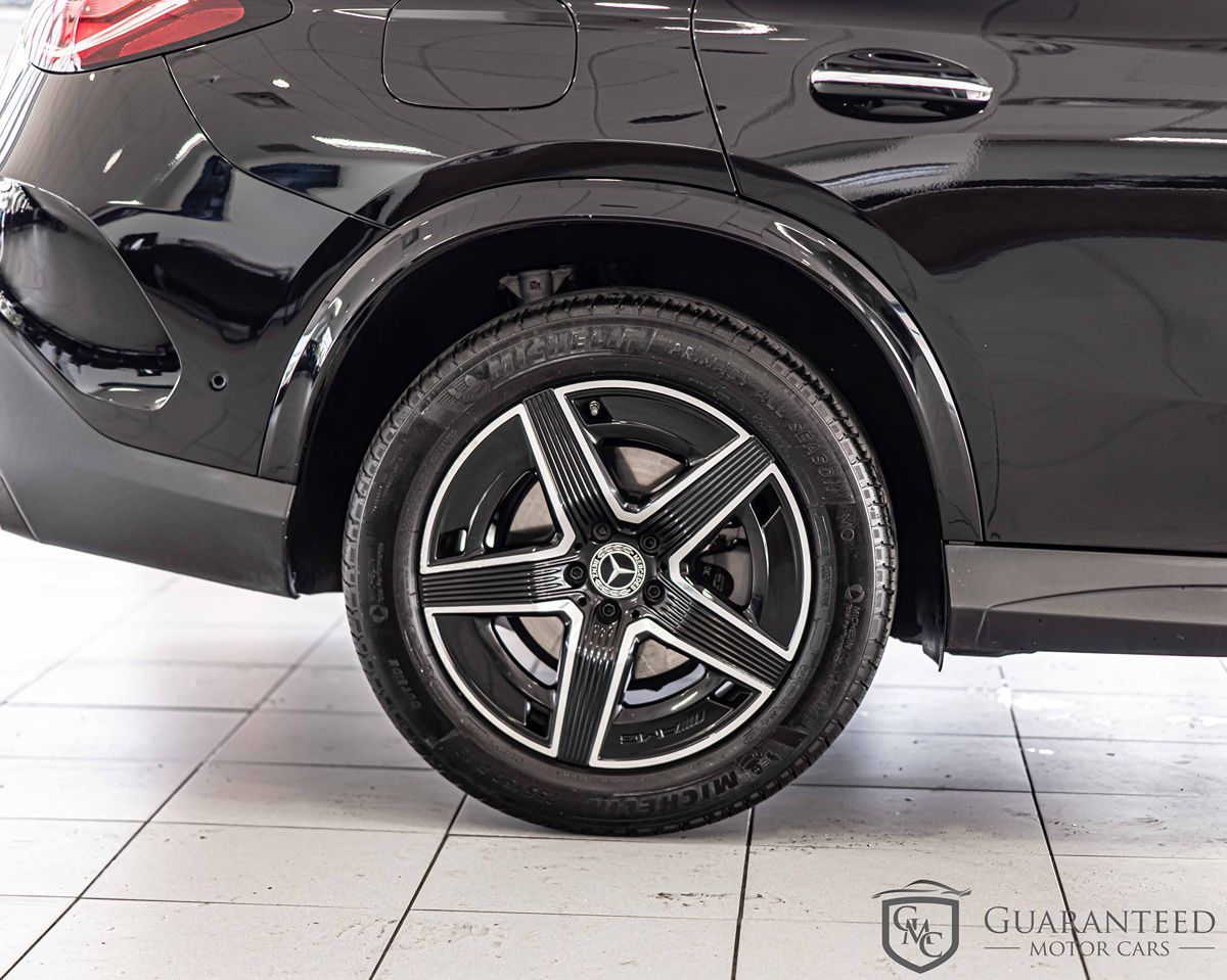 2024 Mercedes Benz GLC 300 AMG photo 11