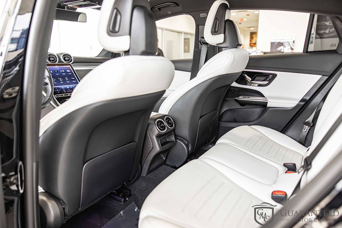 2024 Mercedes Benz GLC 300 AMG photo 28