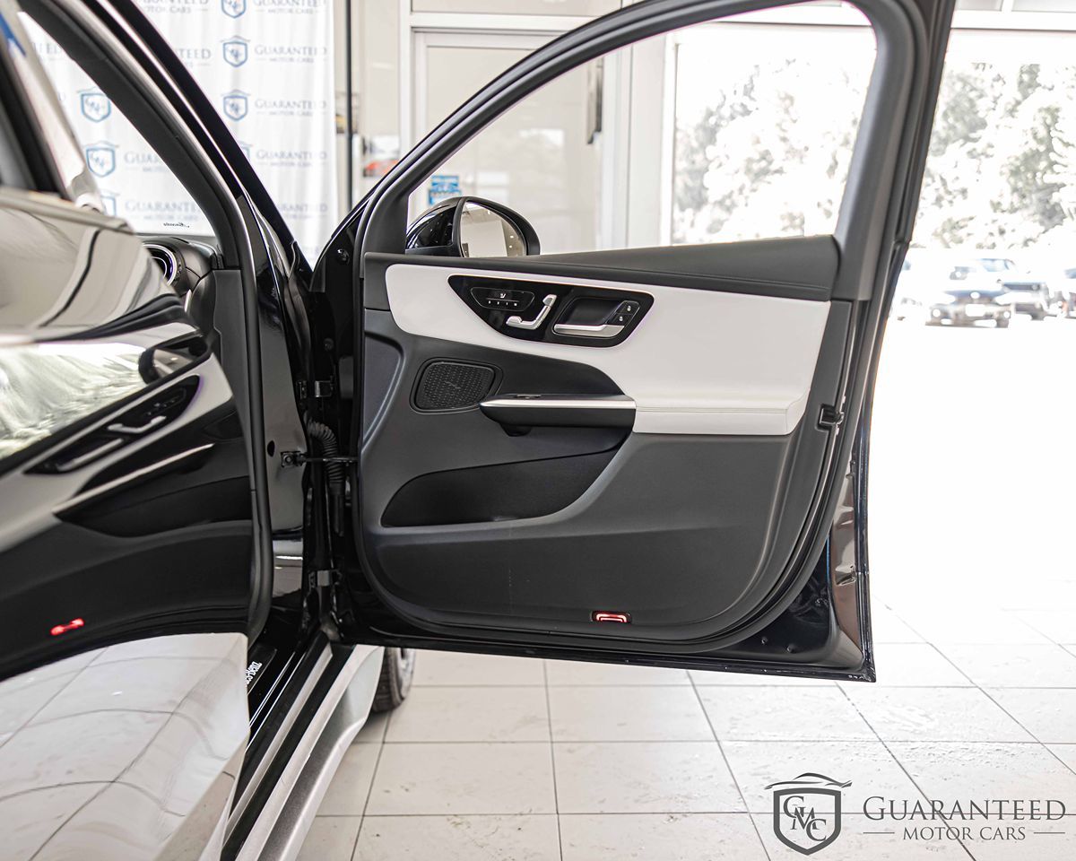 2024 Mercedes Benz GLC 300 AMG photo 35